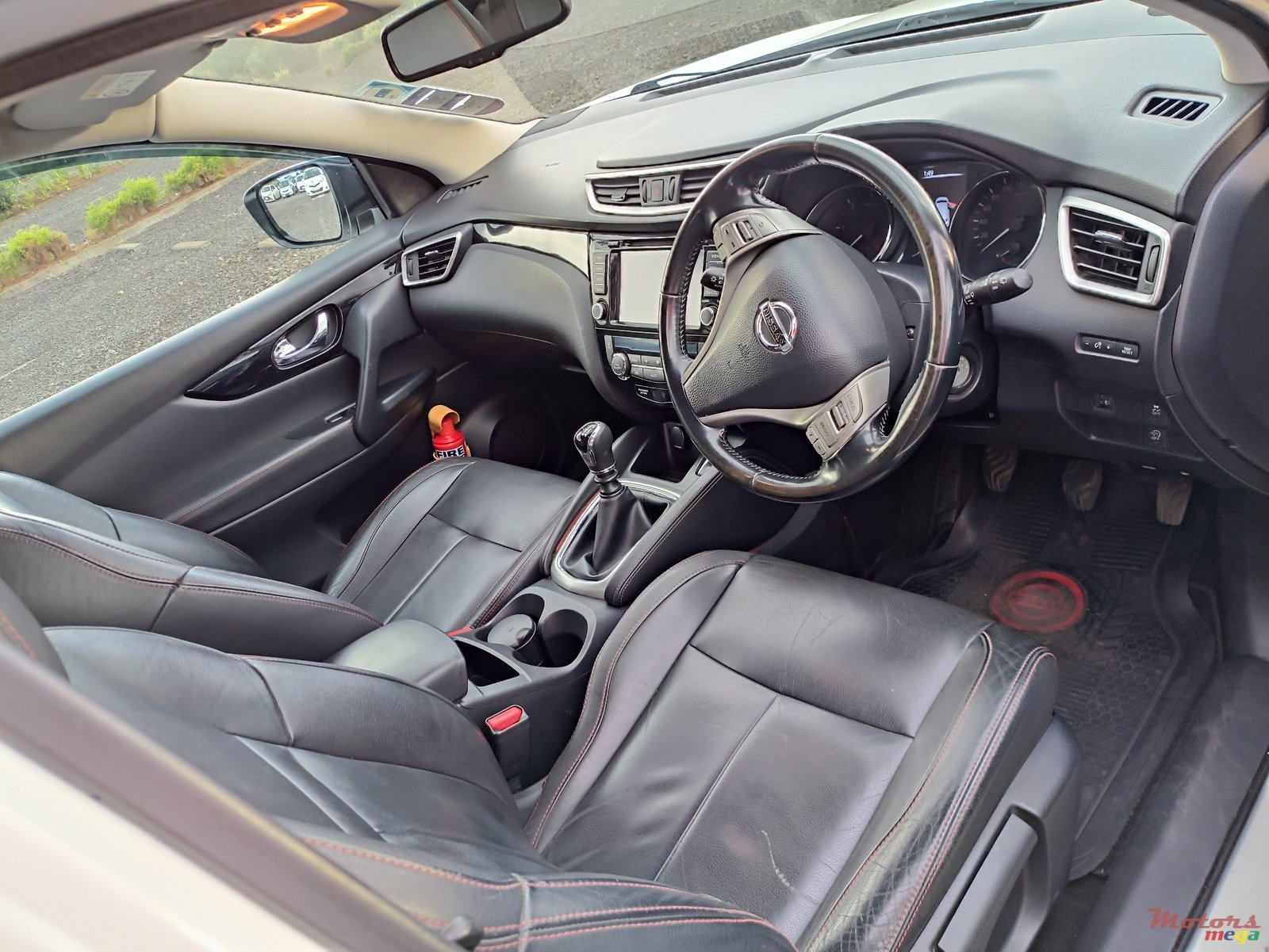 2015' Nissan Qashqai photo #2