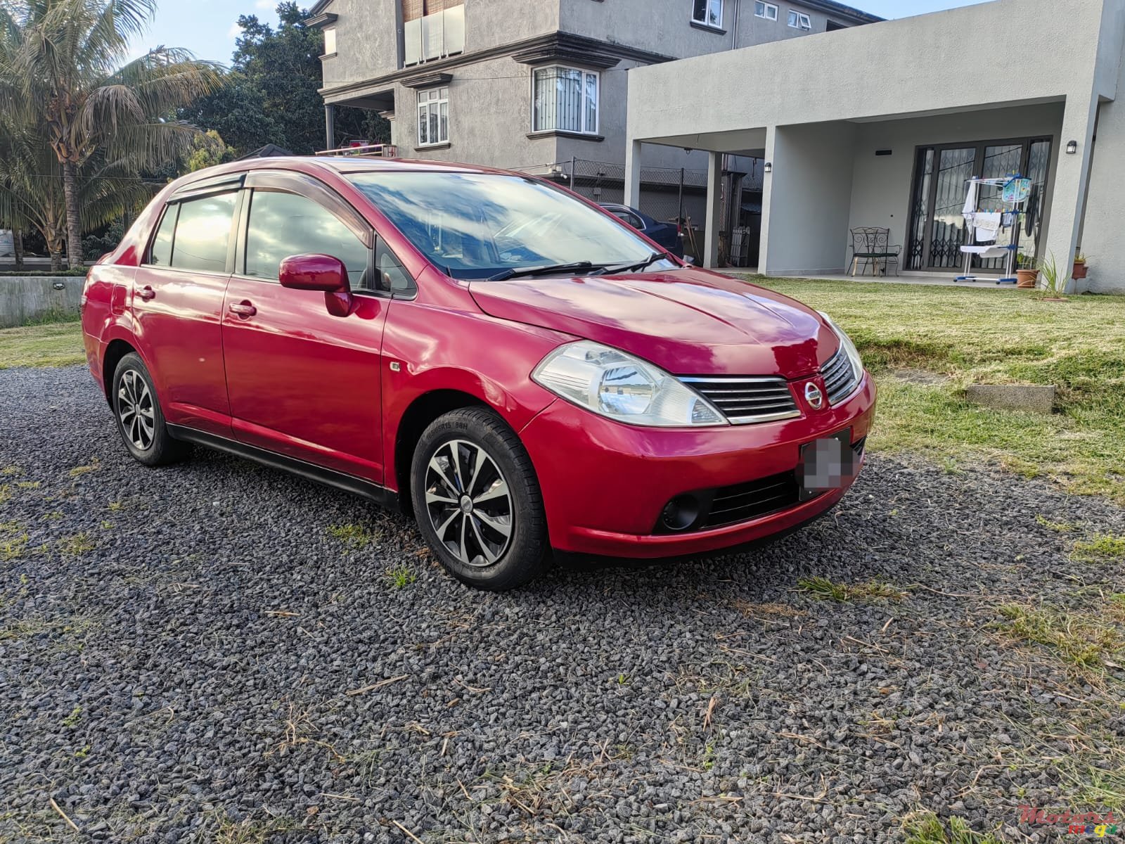 2006' Nissan Tiida photo #2