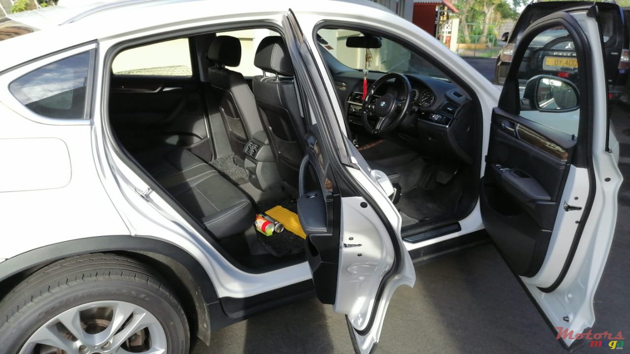 2017' BMW X4 photo #5