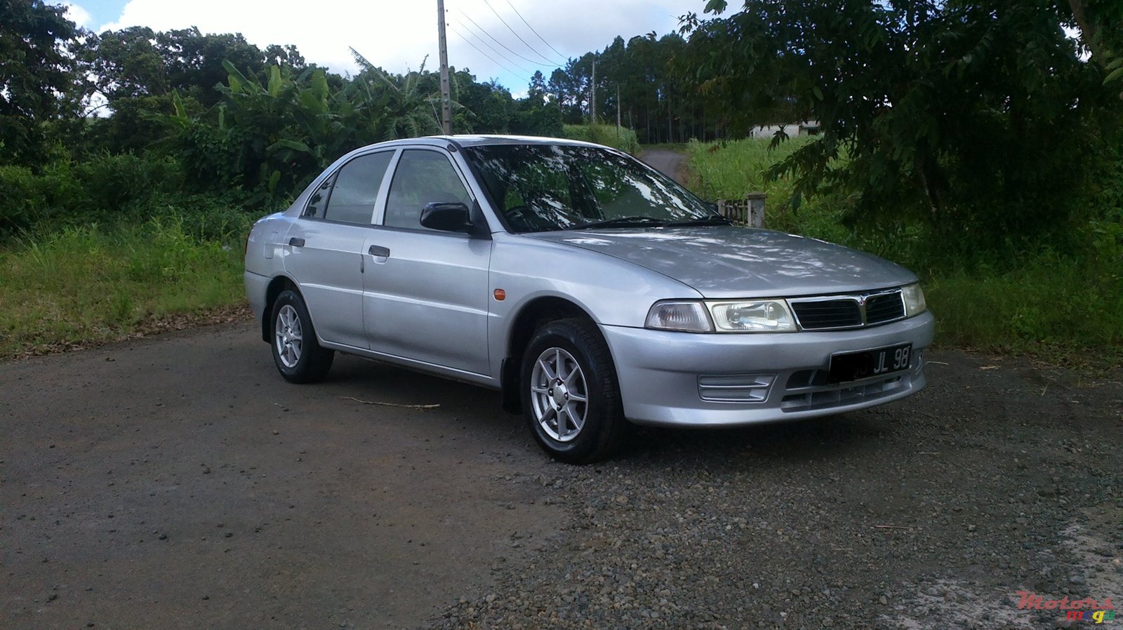 1998' Mitsubishi Lancer photo #1