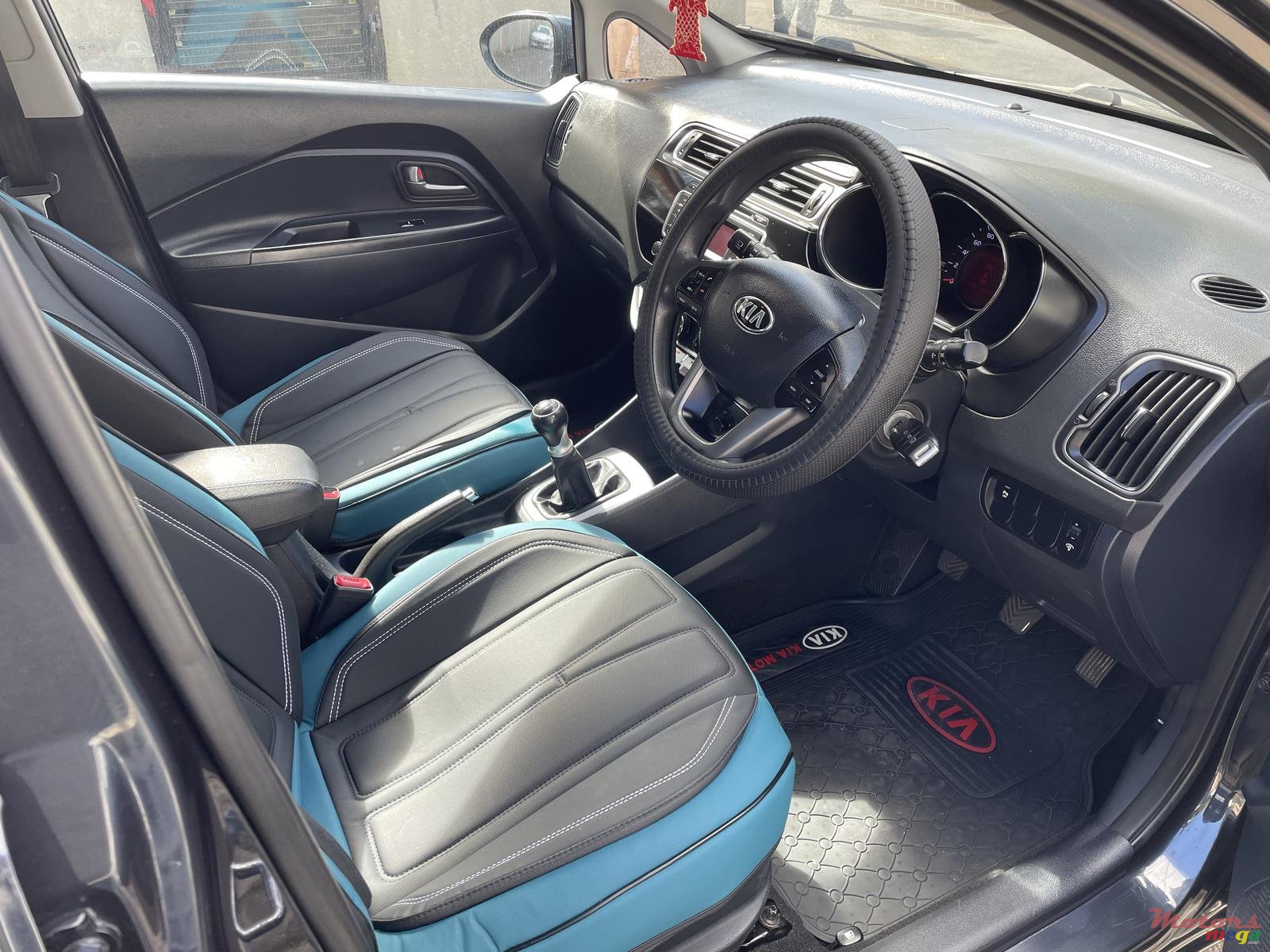 2016' Kia Rio photo #5