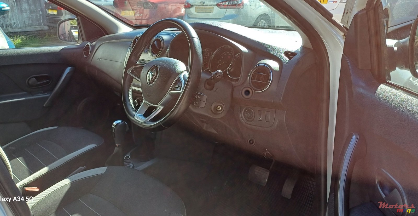 2019' Renault Sandero StepWay photo #5