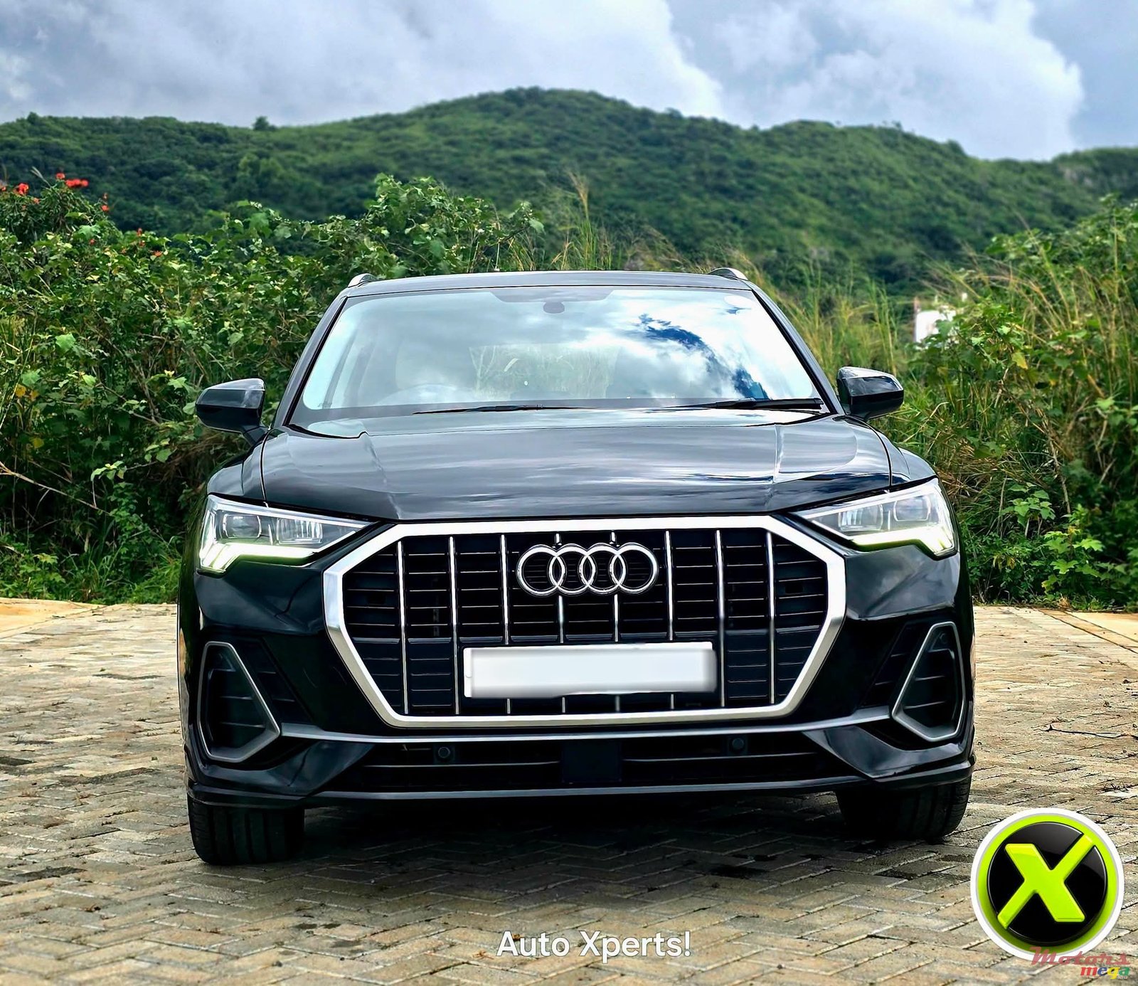 2019' Audi Q3 S-Line photo #2