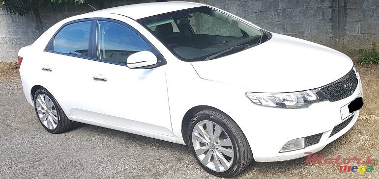 2011' Kia Cerato photo #4