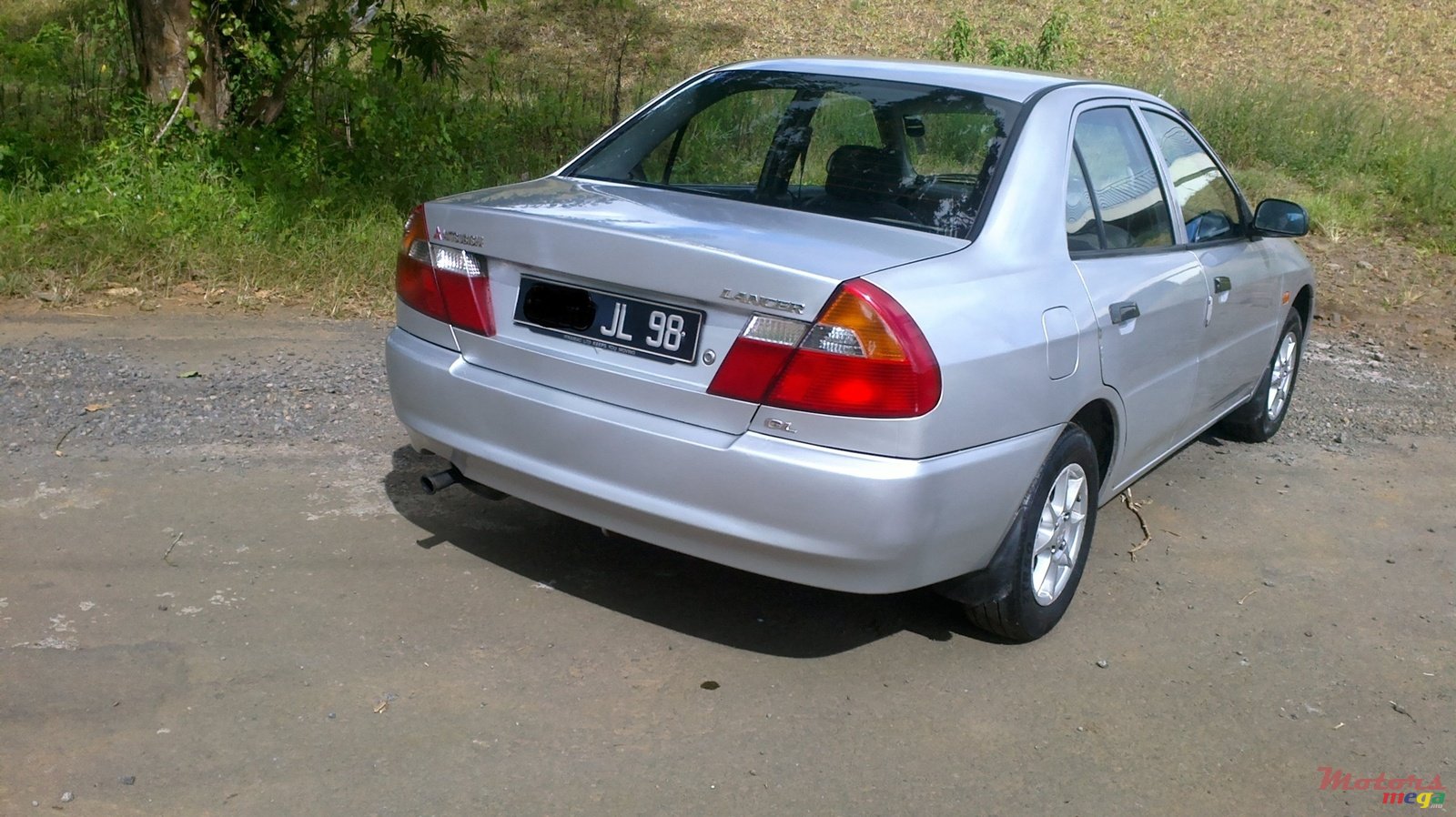 1998' Mitsubishi Lancer photo #4
