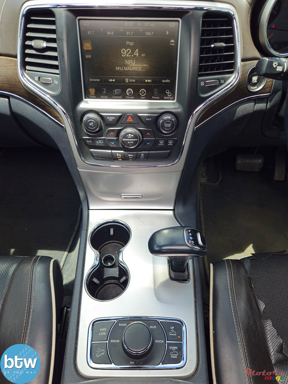 2015' Jeep Grand Cherokee 4x4 photo #7