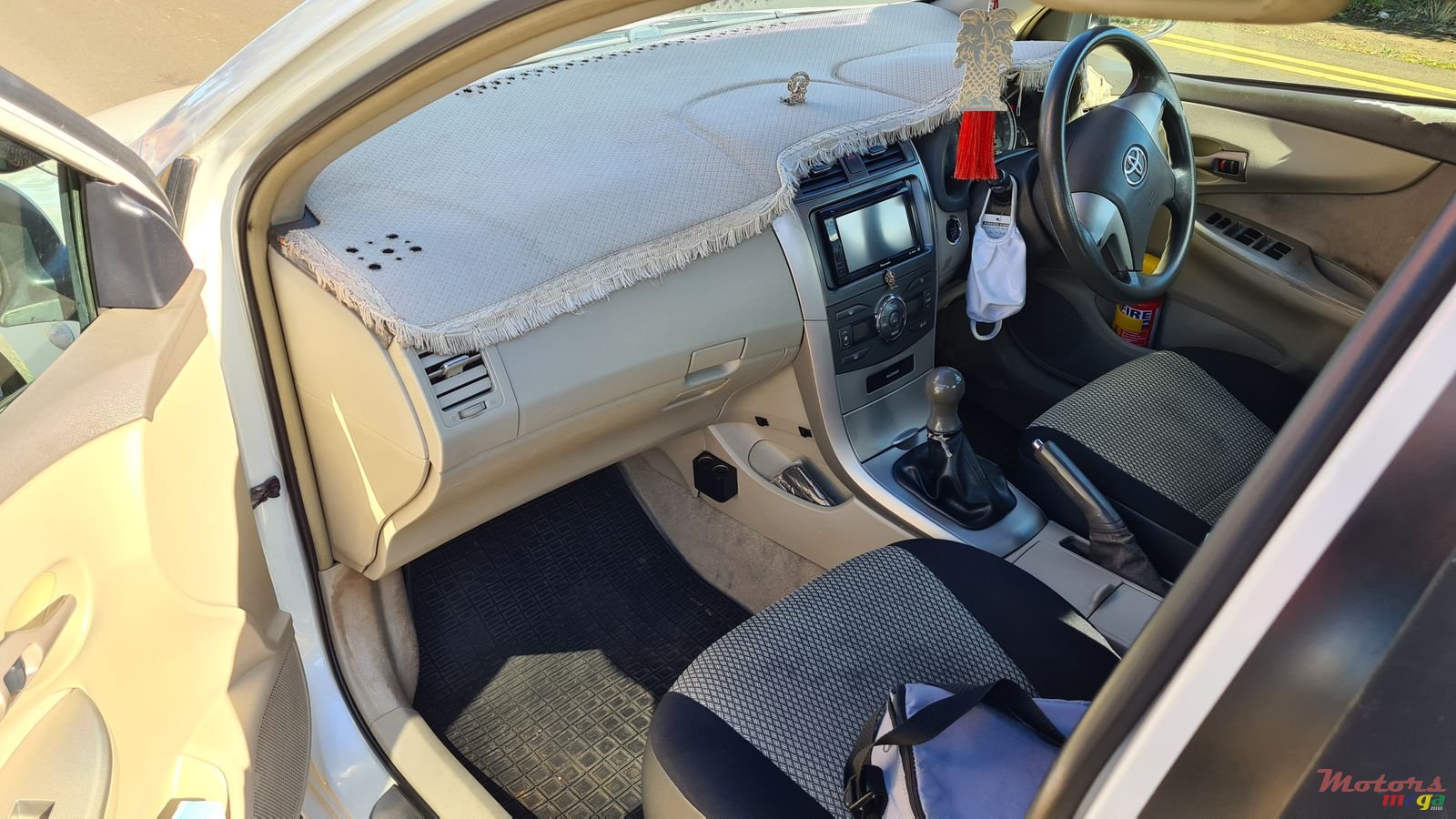 2006' Toyota Axio photo #4