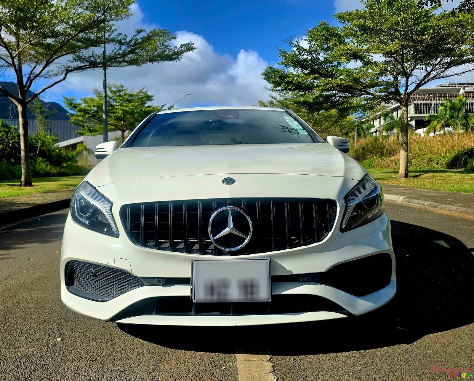 2018' Mercedes-Benz A 180 AMG PACK - INDIVIDUAL photo #2