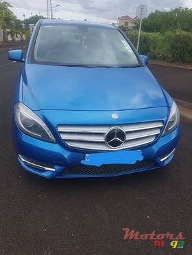2013' Mercedes-Benz B-Class photo #1