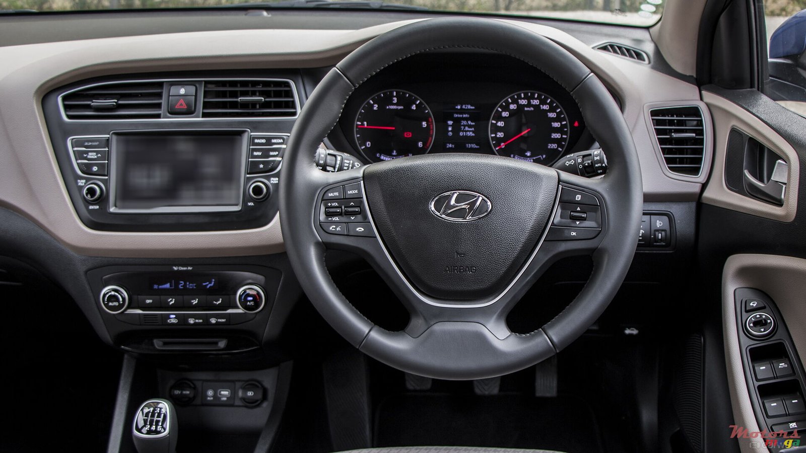 2018' Hyundai photo #2