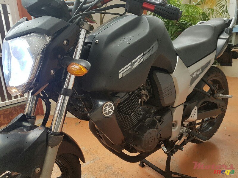 2011' Yamaha Fz16 photo #1