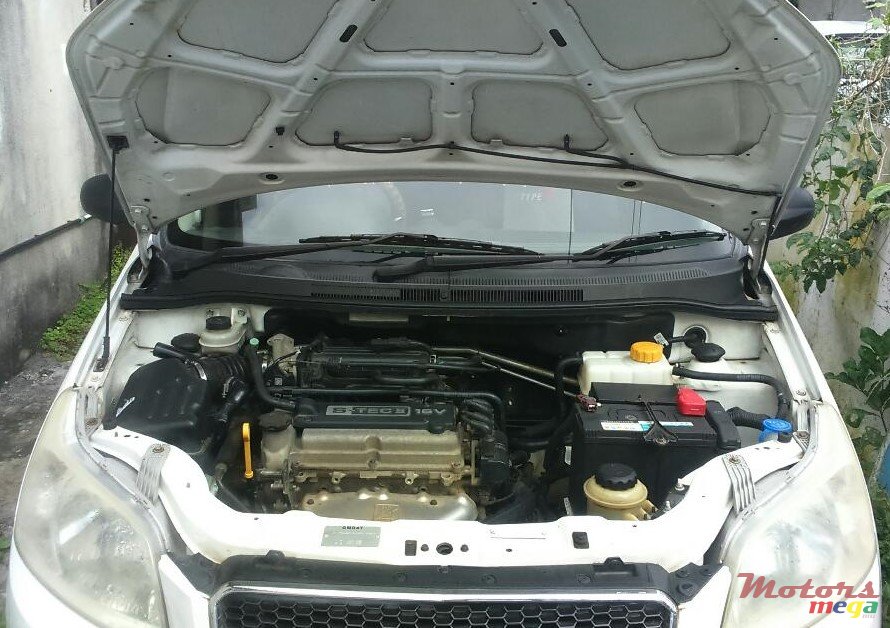 2008' Chevrolet Aveo LS photo #4