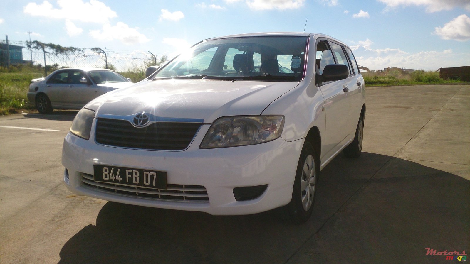 2007' Toyota Corolla FIELDER 1.8 photo #1