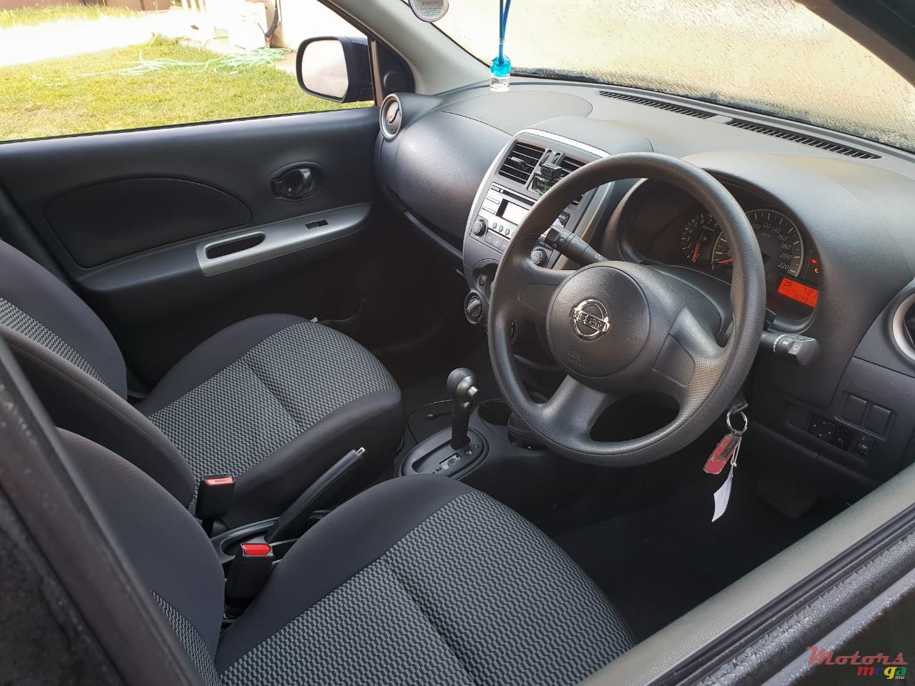 2016' Nissan Micra photo #4