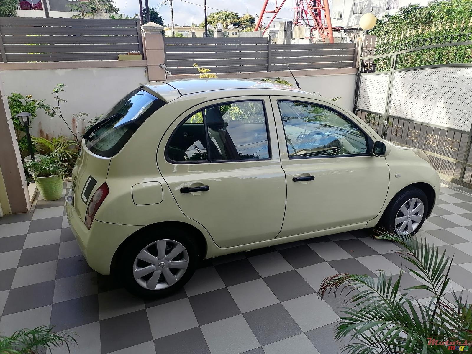 2003' Nissan March photo #5