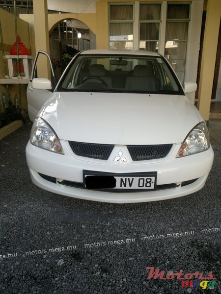 2008' Mitsubishi Lancer photo #1