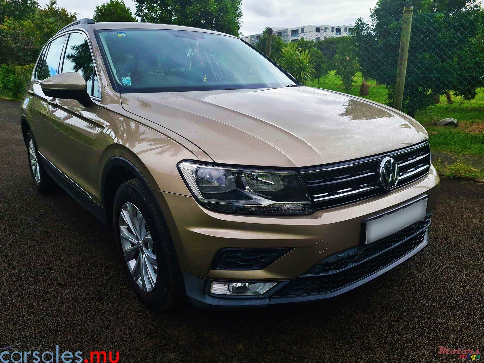 2017' Volkswagen Tiguan 1.4 TFSI photo #1