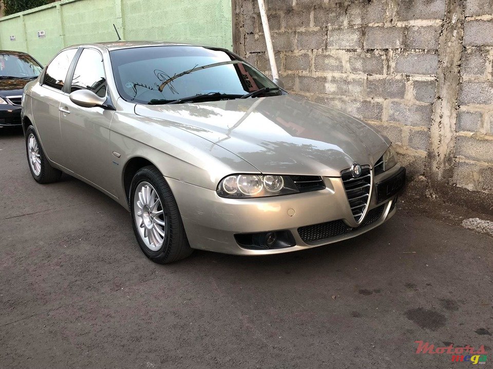 2005' Alfa Romeo 156 photo #3