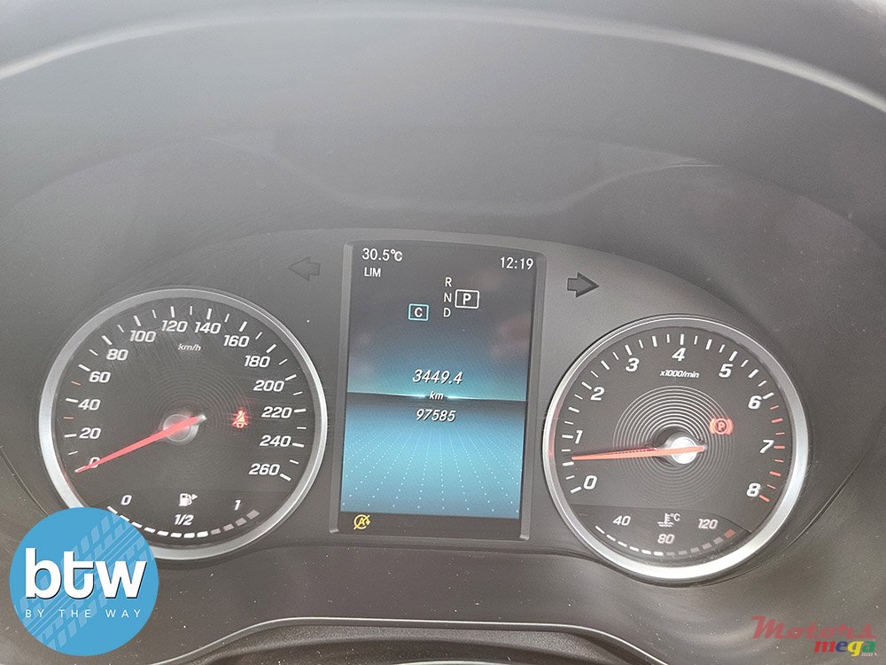 2018' Mercedes-Benz C 180 AMG Coupe photo #7