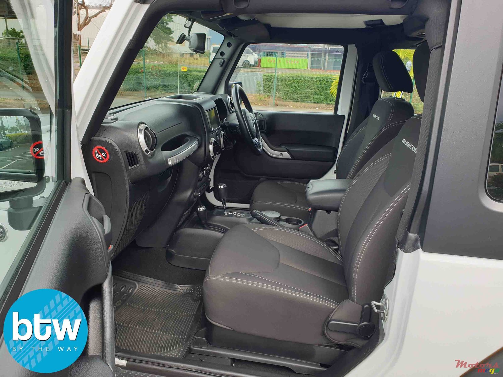 2017' Jeep Wrangler photo #4