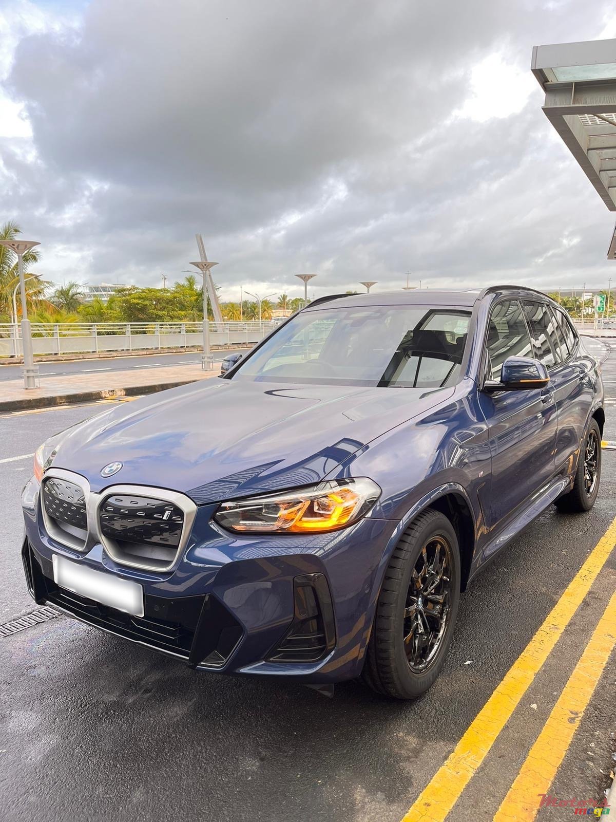 2022' BMW iX3 M Sport (UK) photo #1