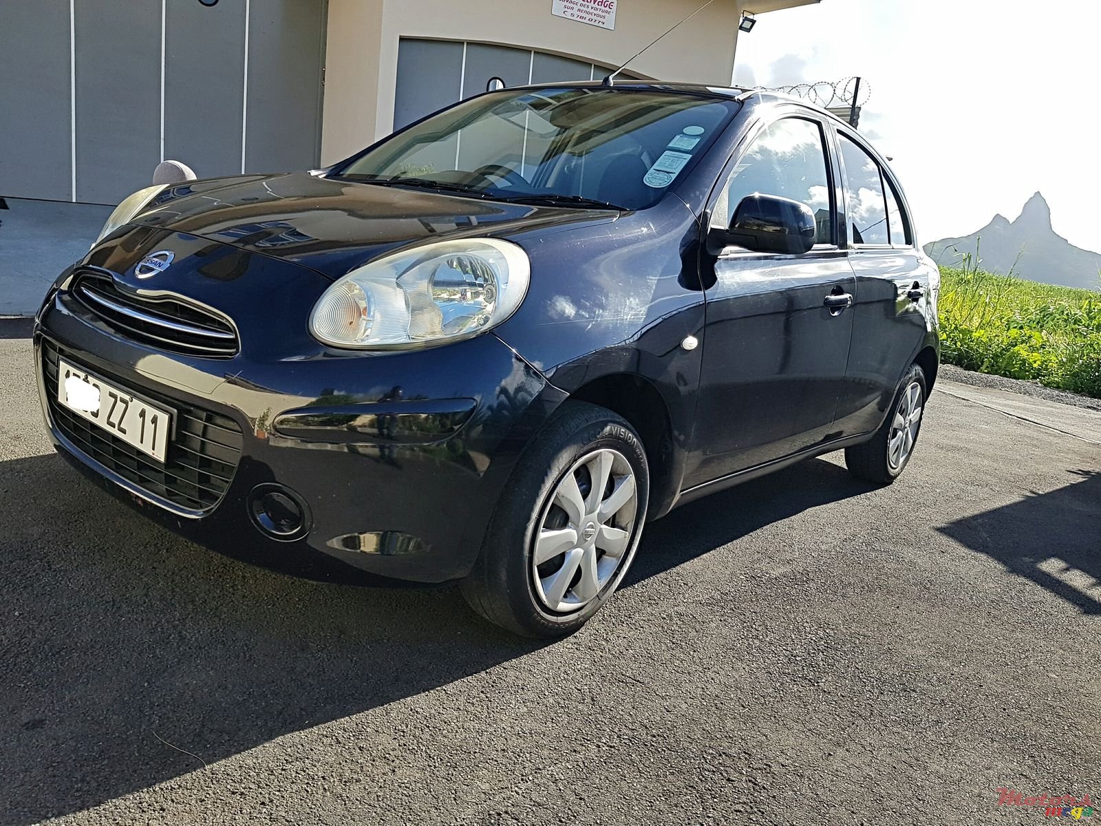 2011' Nissan March Automatic photo #3