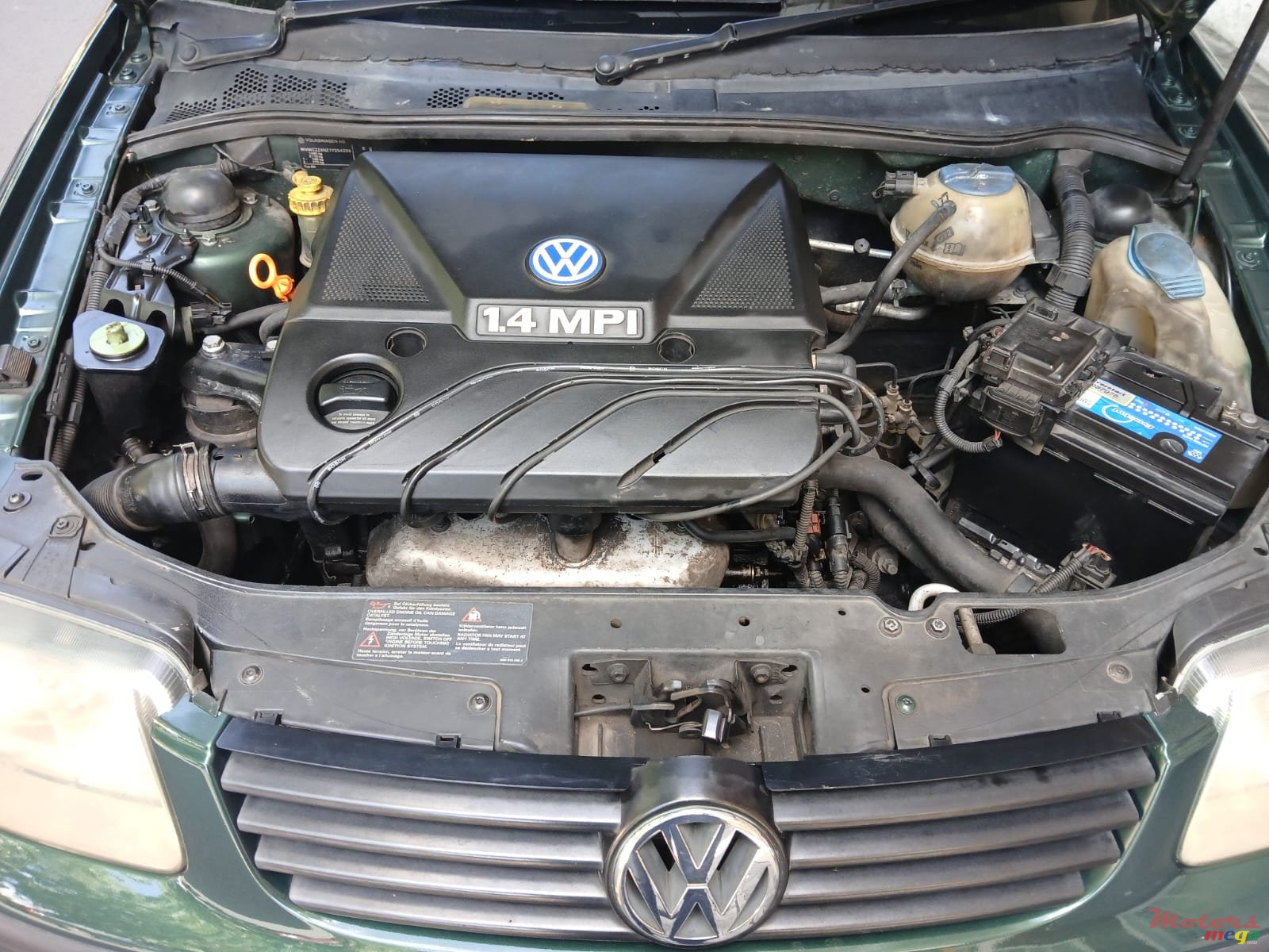 2001' Volkswagen Polo photo #3