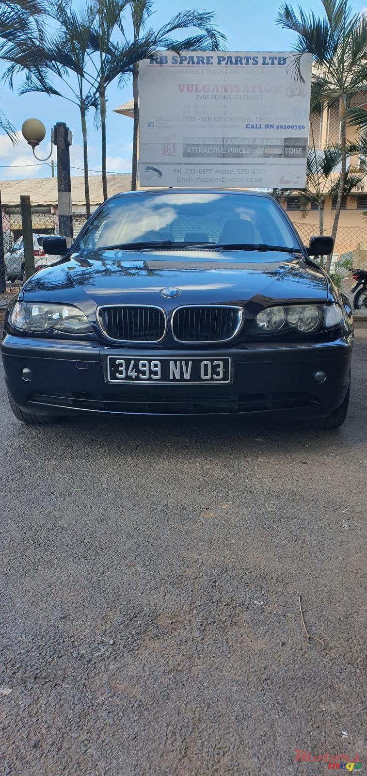 2003' BMW 3 Series photo #1