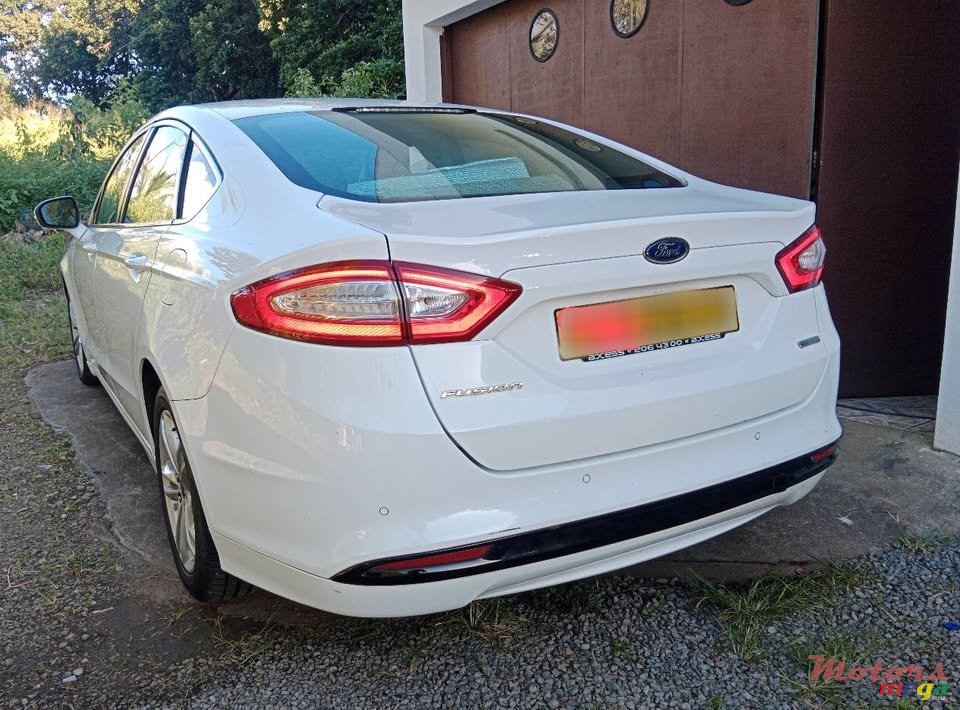 2015' Ford Fusion 1500cc turbo Automatic photo #3