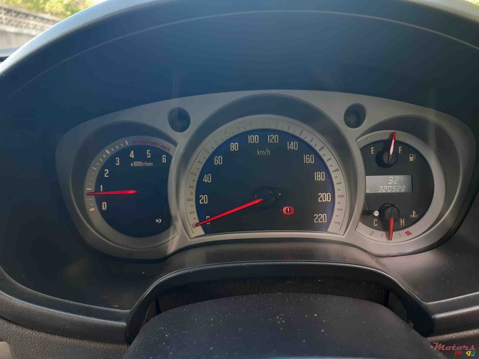 2012' Isuzu KB Series photo #7