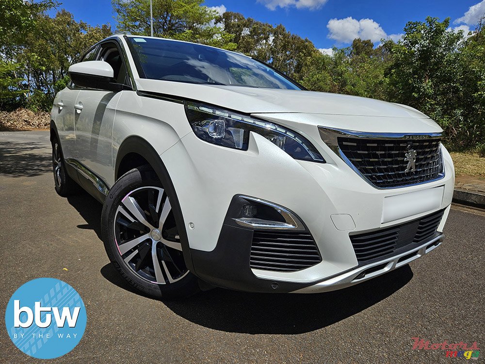 2019' Peugeot 3008 Allure photo #1