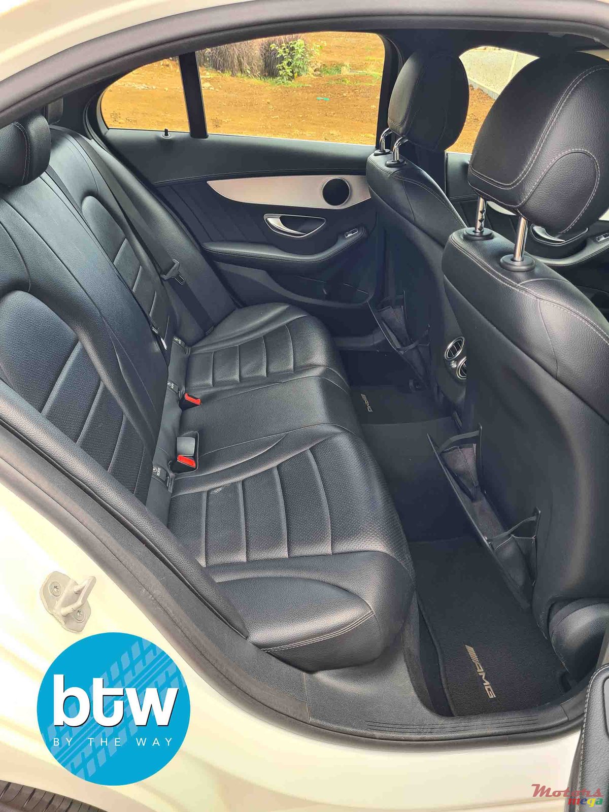 2015' Mercedes-Benz C-Class photo #4