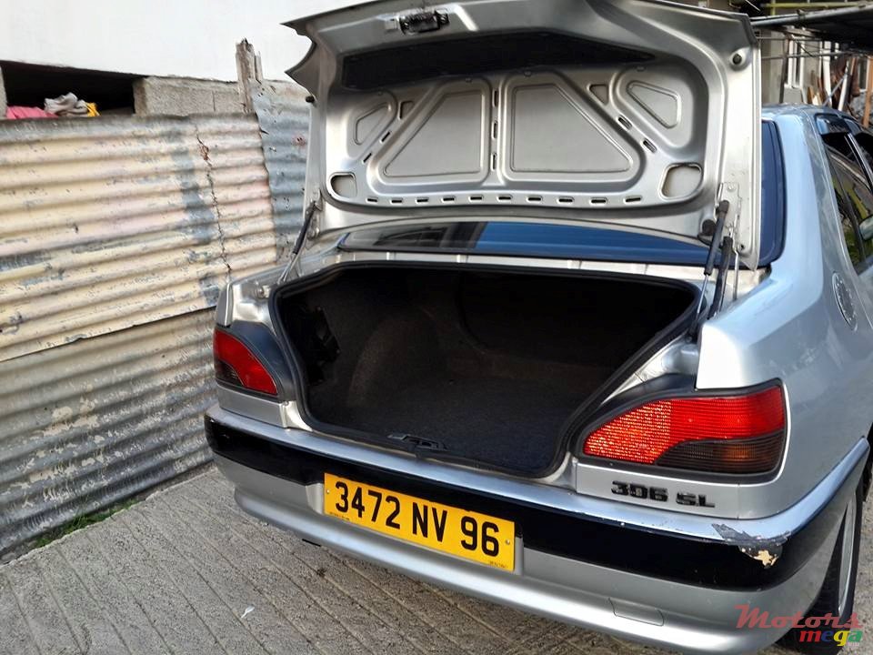 1996' Peugeot 306 sedan photo #4