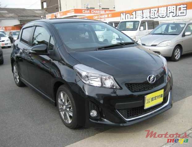 2011' Toyota Vitz new model photo #1