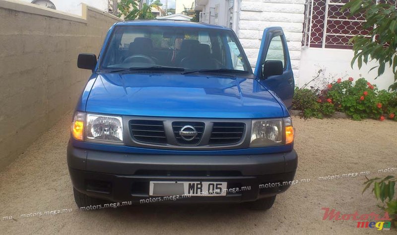 2005' Nissan Hardbody photo #6