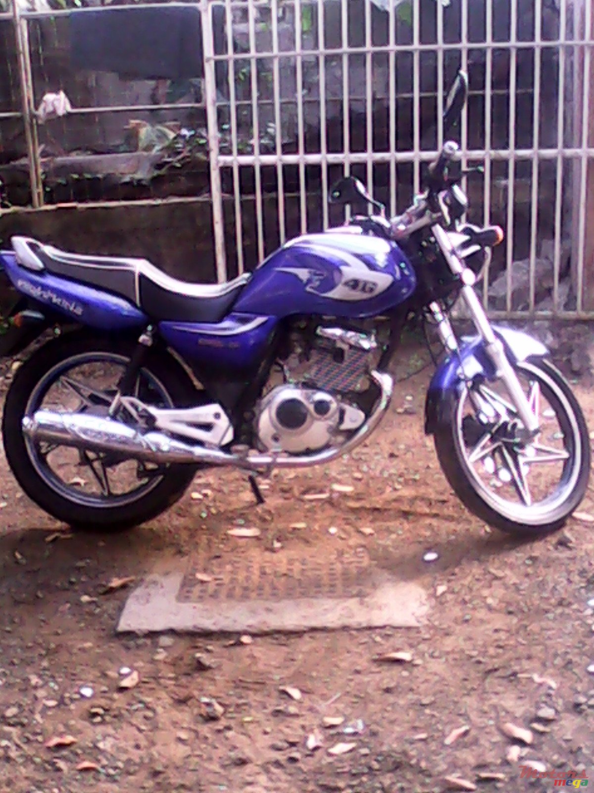 2009' Suzuki photo #1