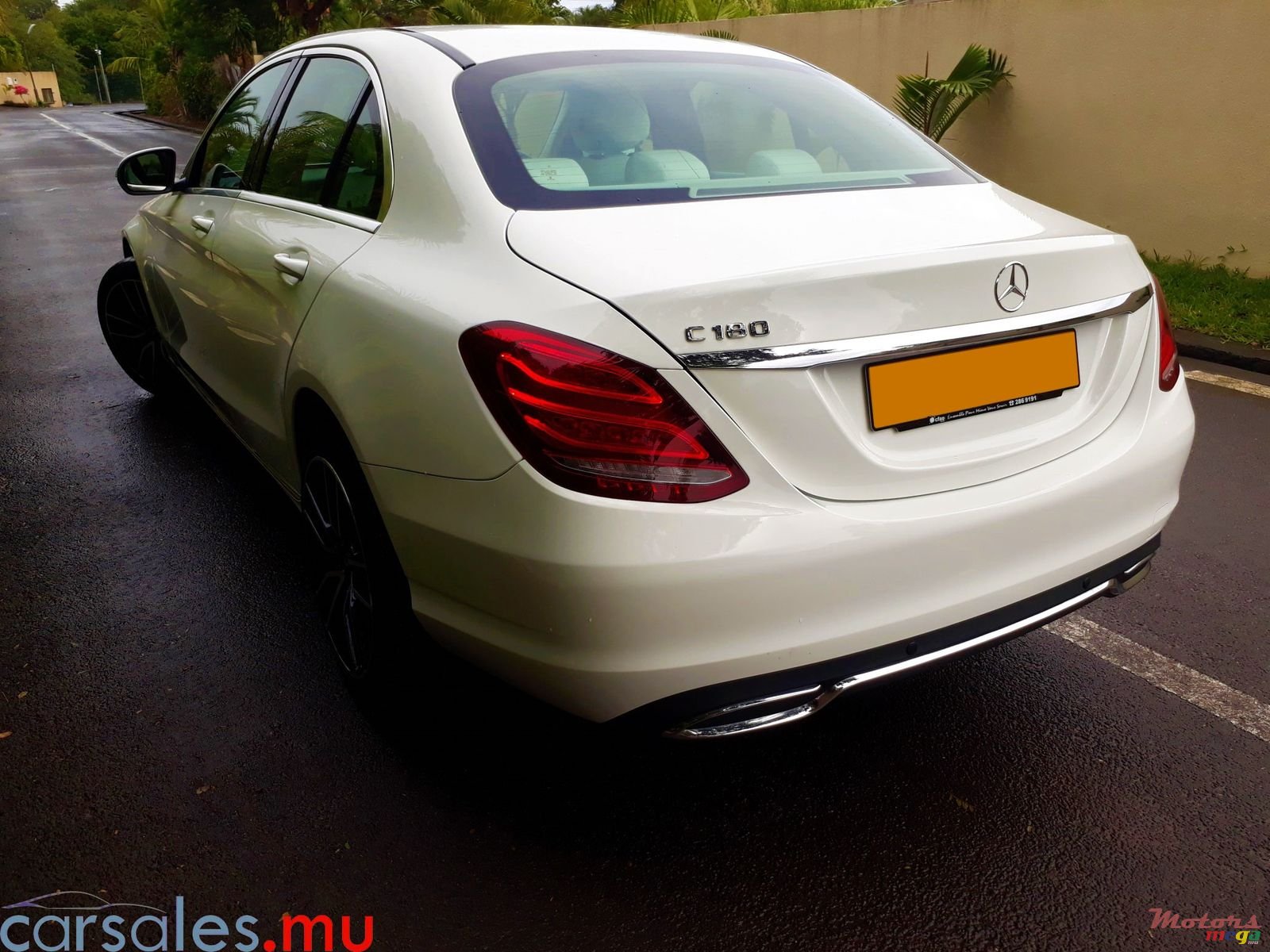 2018' Mercedes-Benz C-Class C180 Elegance photo #3