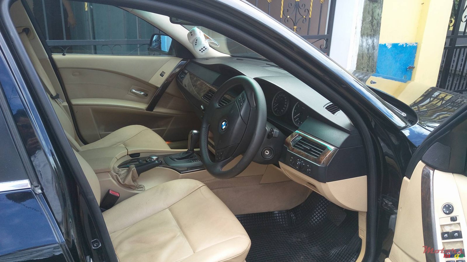 2004' BMW E60 525i photo #4