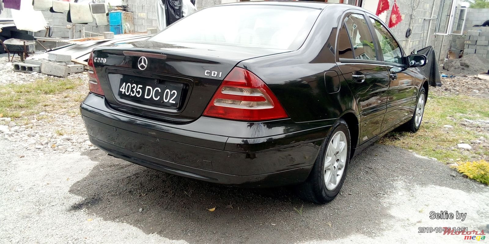 2002' Mercedes-Benz C-Class photo #1