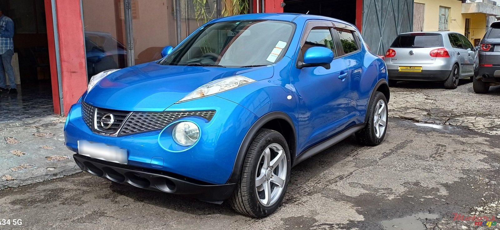 2011' Nissan Juke photo #2