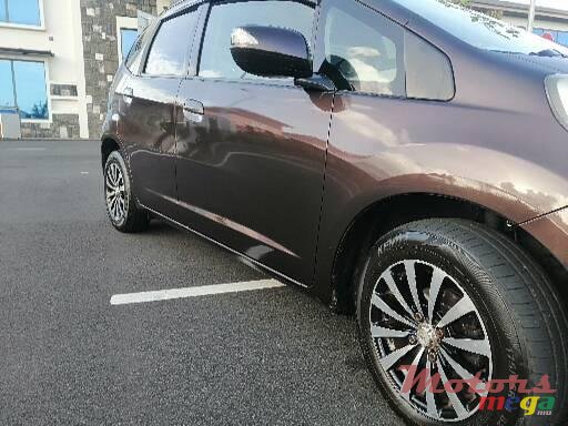 2011' Honda Fit photo #2