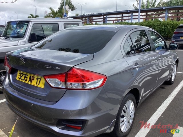 2017' Suzuki Ciaz photo #1