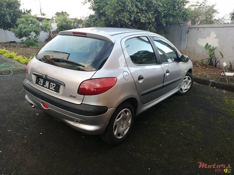 2002' Peugeot 206 photo #1