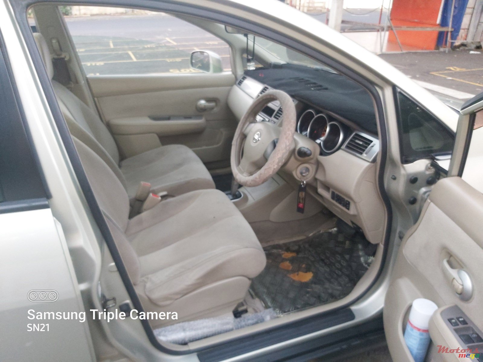 2006' Nissan Tiida photo #7