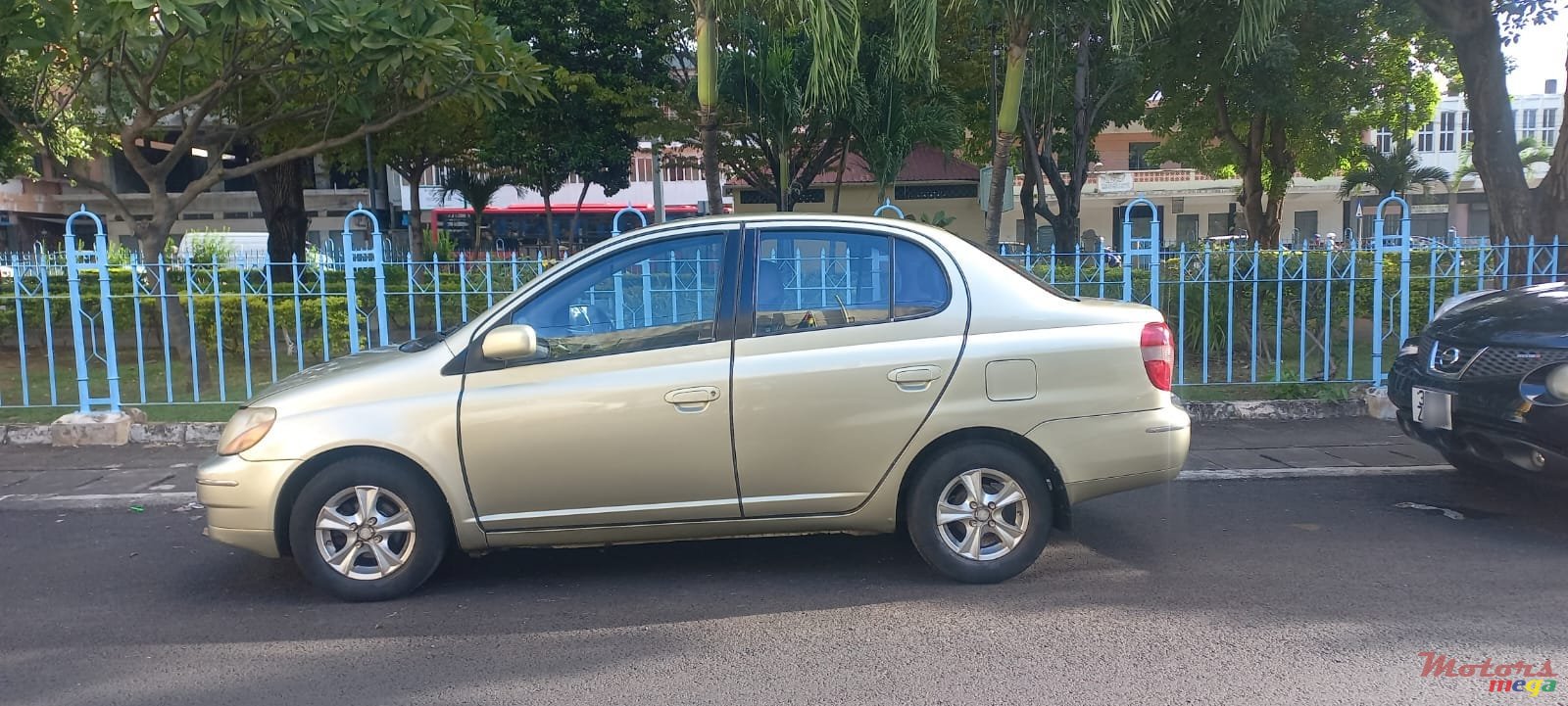 2001' Toyota Platz photo #6