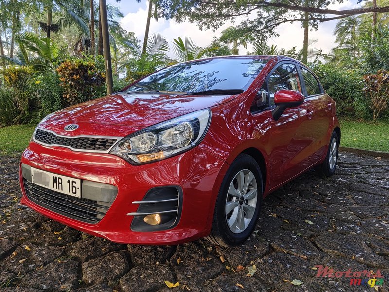 2016' Kia Rio photo #3