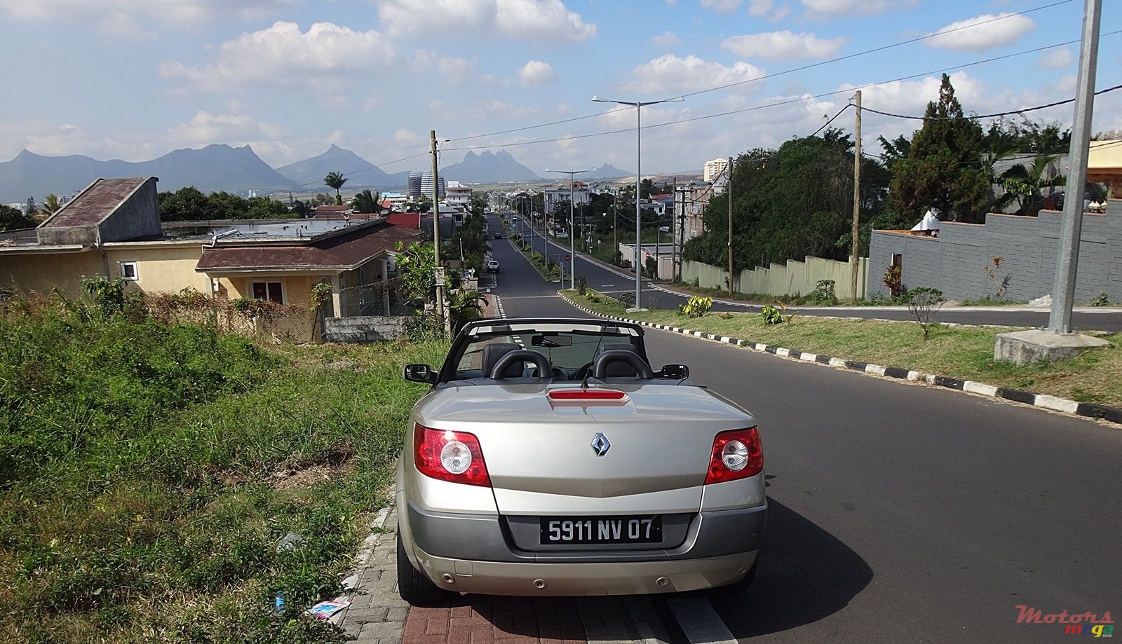 2007' Renault Megane 2 CABRIOLET KARMANN photo #4