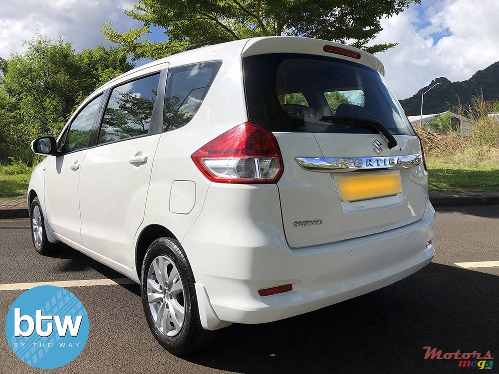 2018' Suzuki Ertiga photo #3