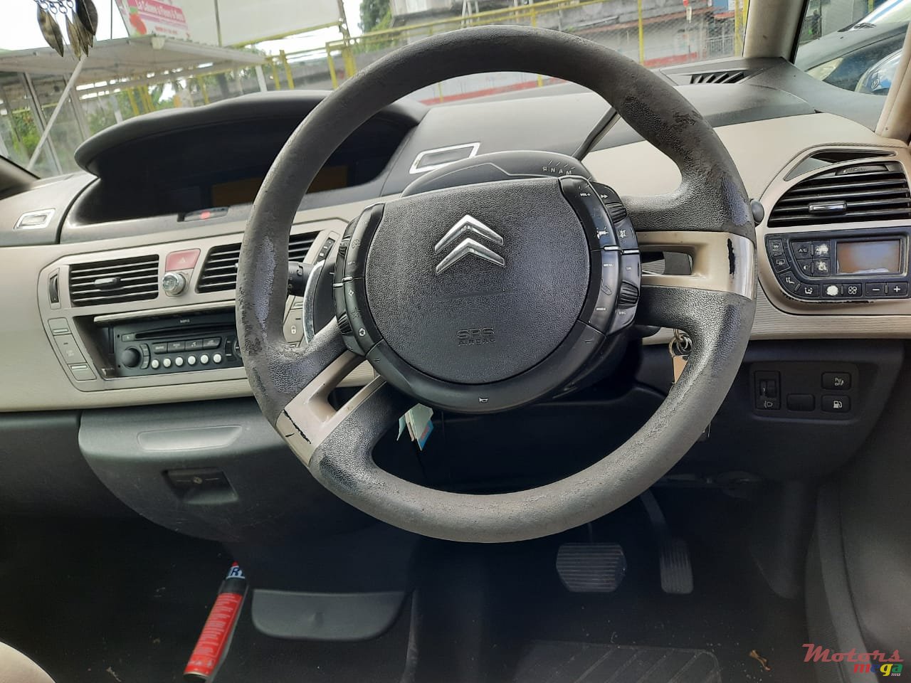 2008' Citroen C4 Picasso photo #2