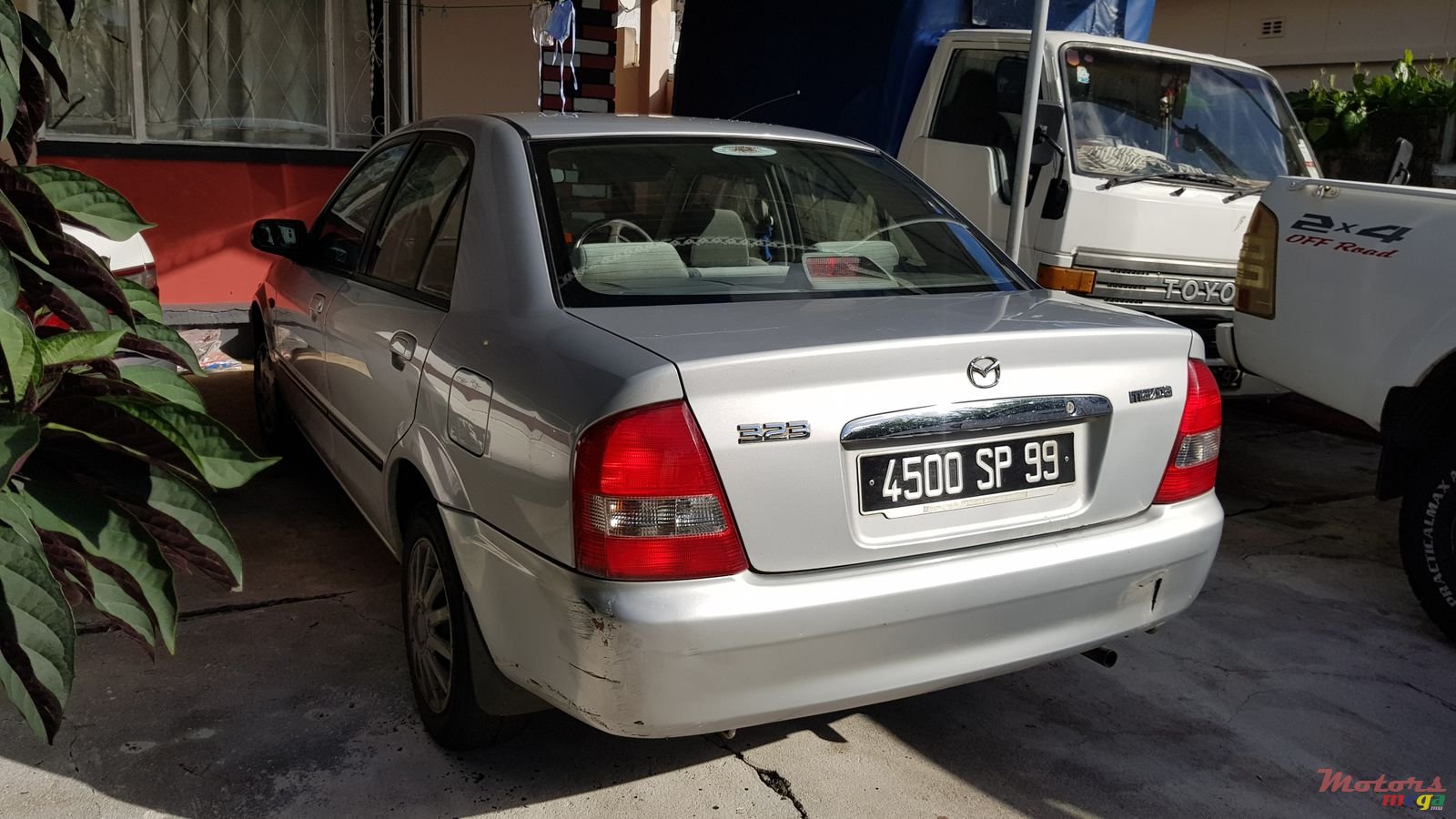 1999' Mazda 323 injection photo #3